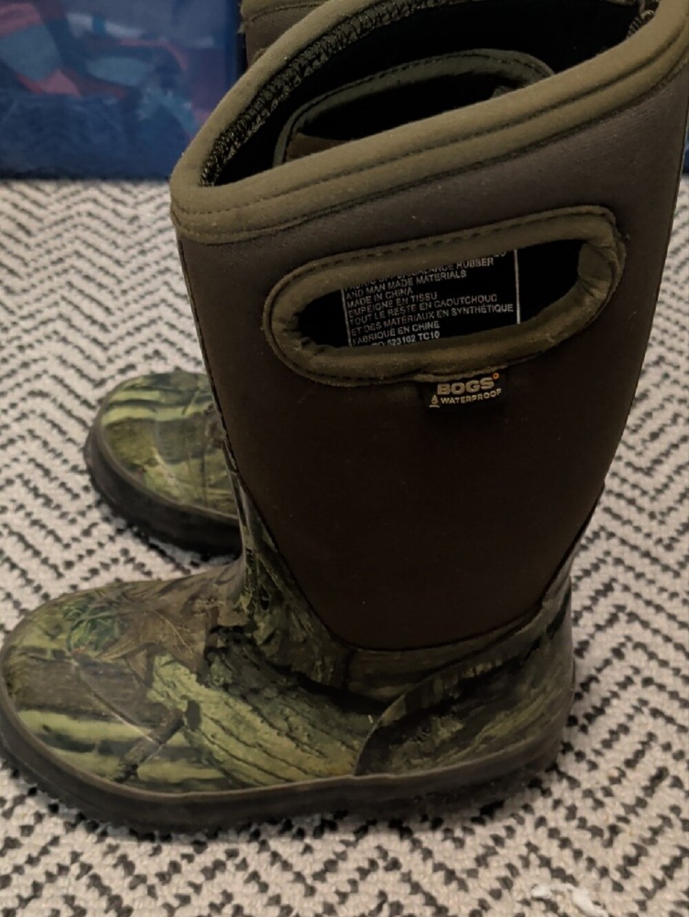Bogs Kids Green Camo Pull-On Waterproof Boots - Picture 4 of 6